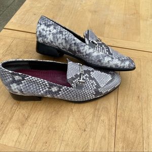 Munro women’s leather loafers